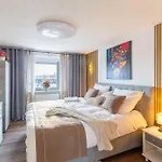 Lägenhet Gadd # 002 Glueck An Der Donau # Elegant 24#7 Check In *