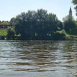 Gadd # 002 Glueck An Der Donau # Elegant 24#7 Check In *