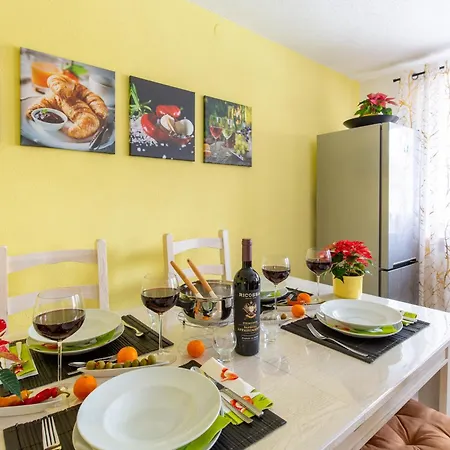 Gadd 002 Glueck An Der Donau I Elegant 24 H Check-in Straubing