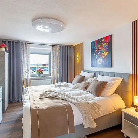 Gadd 002 Glueck An Der Donau I Elegant 24 H Check-in * Straubing
