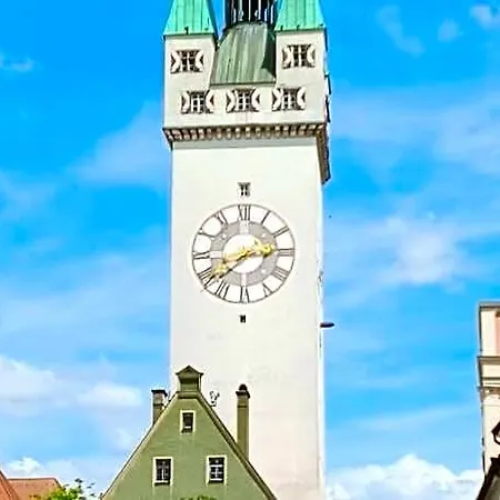 Gadd 002 Glueck An Der Donau I Elegant 24 H Check-in Straubing
