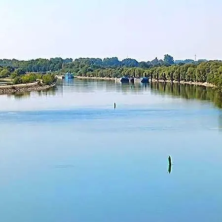 Gadd 002 Glueck An Der Donau I Elegant 24 H Check-in