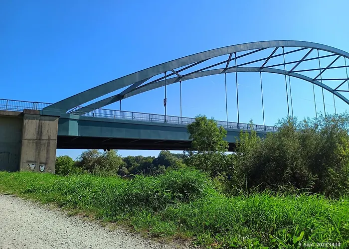 Gadd # 002 Glueck An Der Donau # Elegant 24#7 Check In